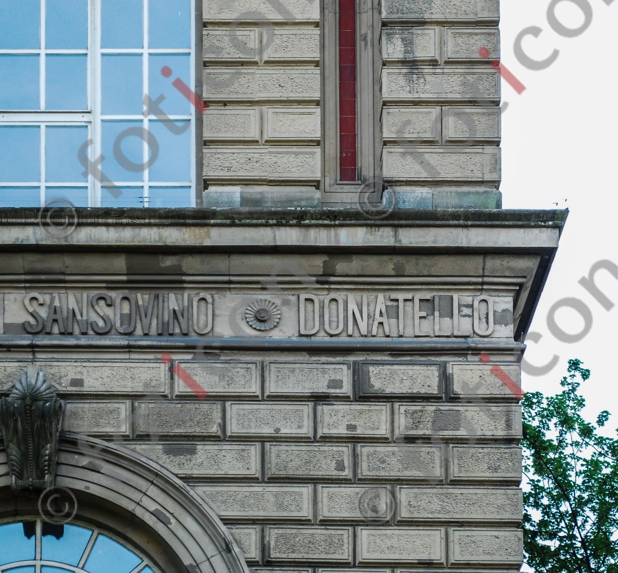 Namensschriftzug "DONATELLO" | Name inscription "DONATELLO" (foticon-duesseldorf-akademie-133.jpg)